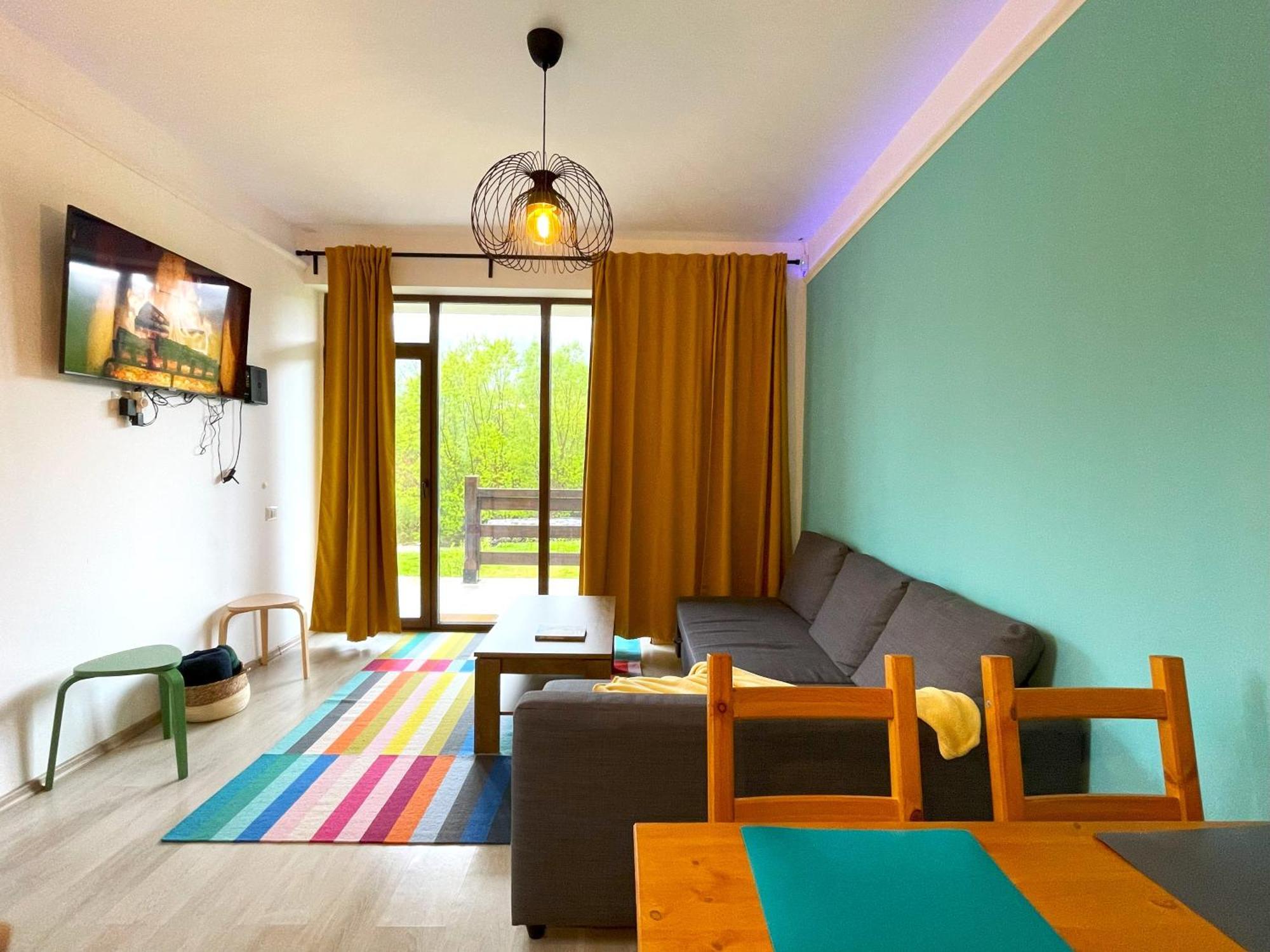 Cozy Riverfront Apartments With Garden And Mountain View Busteni Exterior photo